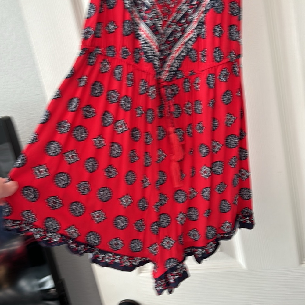 Red patterned romper - Picture 3 of 3